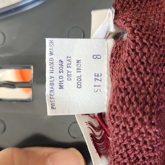 LAURA PETITE BY ALYZIA 2PC  SKIRT AND BOTTON DOWN SWEATER BURGUNDY SIZE 8 - Picture 11 of 12